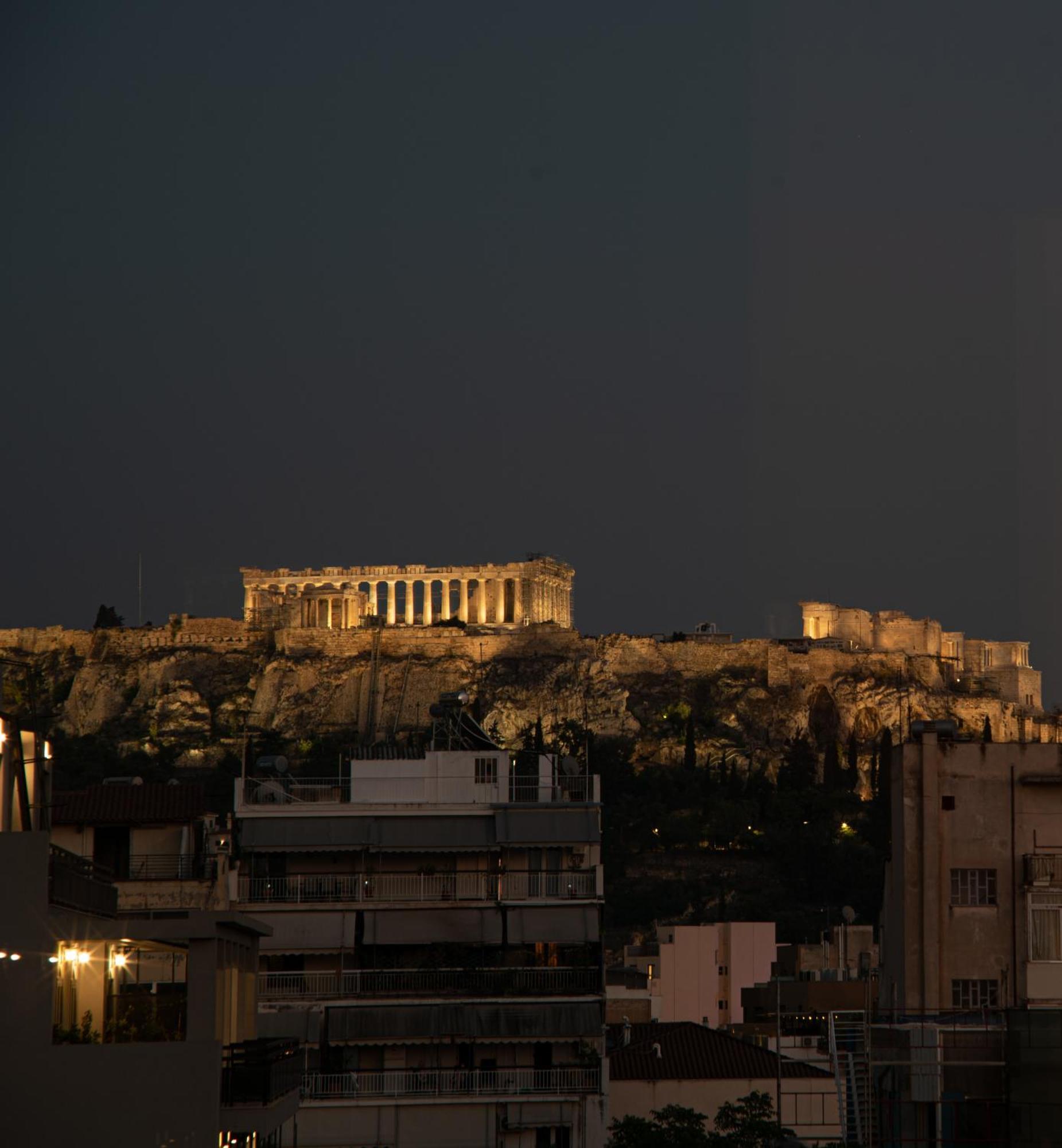 Stunning Acropolis View - 500M Metro - At Historical Center Apartman Athén Kültér fotó