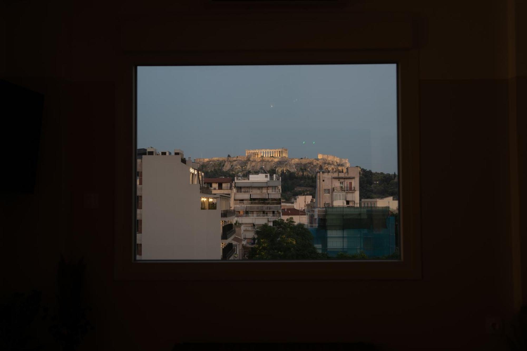 Stunning Acropolis View - 500M Metro - At Historical Center Apartman Athén Kültér fotó