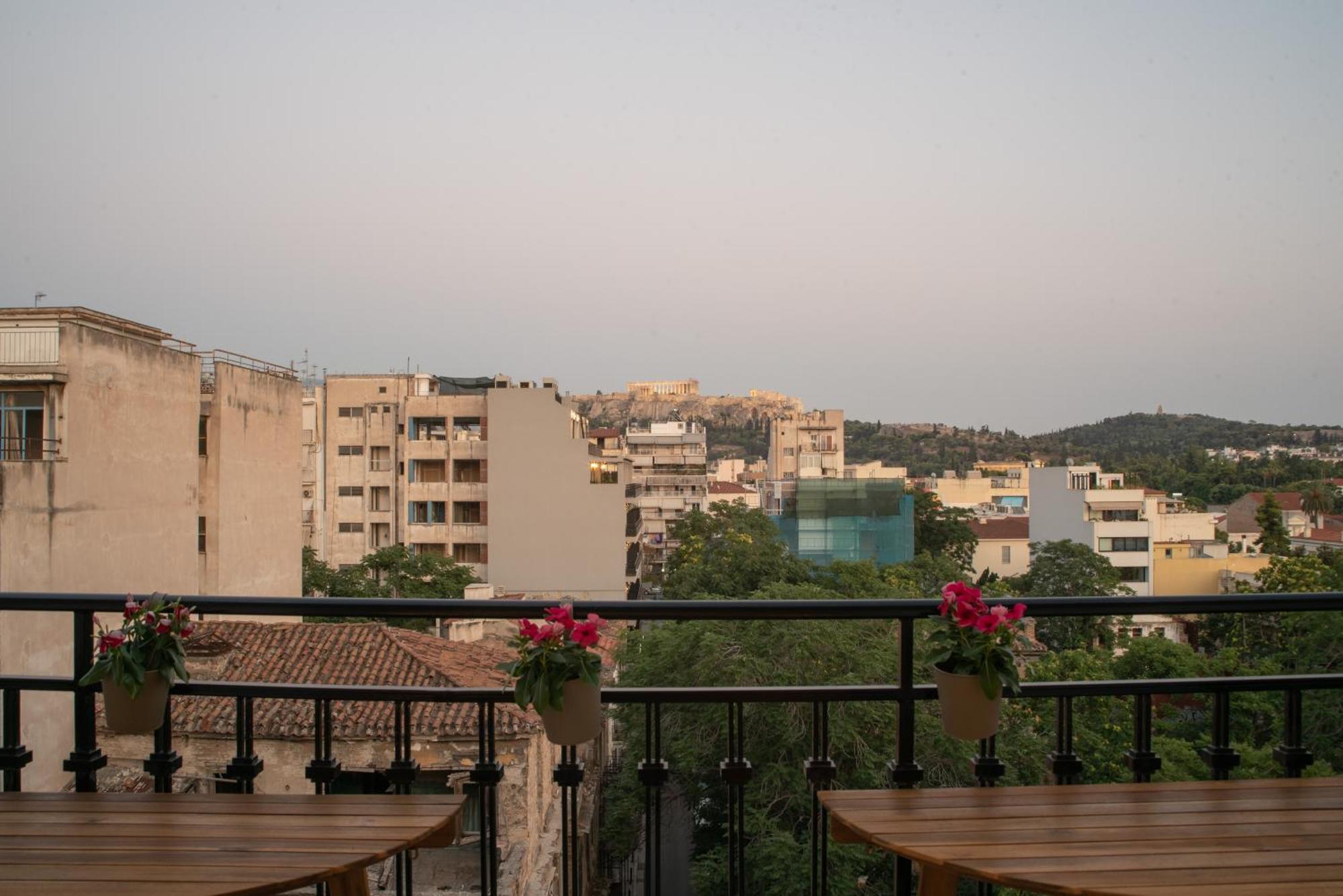 Stunning Acropolis View - 500M Metro - At Historical Center Apartman Athén Kültér fotó